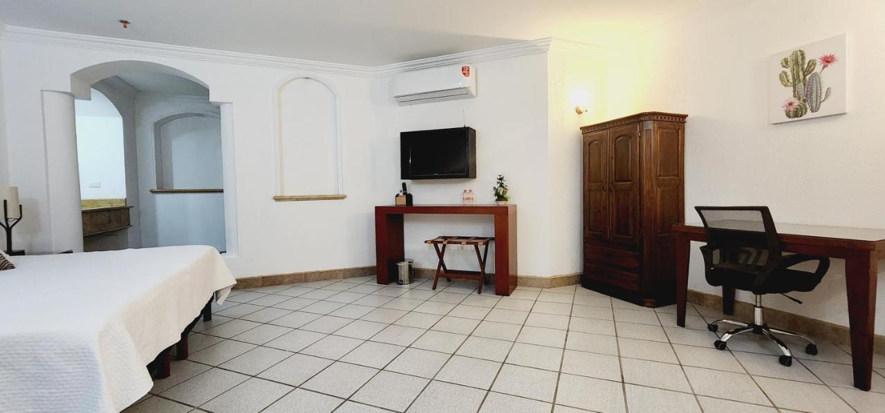 Hotel Boutique Plaza Doradas San José del Cabo エクステリア 写真